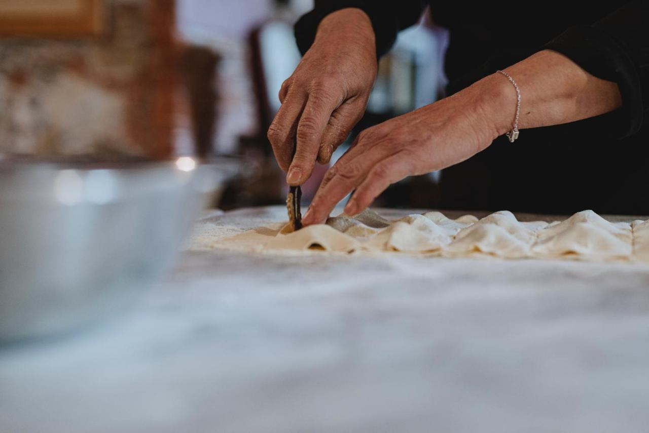 Un Angelo Alla Mia Tavola Sarzana Exterior foto